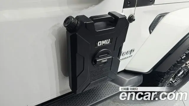 Jeep Wrangler 2018 — Photo 18/20