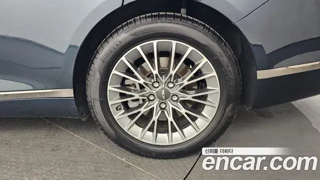 Genesis G80 2023 — ფოტო 27/32