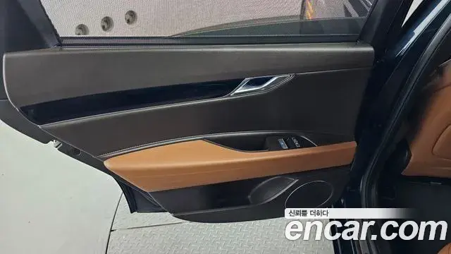 Genesis G80 2023 — ფოტო 21/32