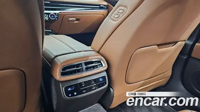 Genesis G80 2023 — ფოტო 22/32