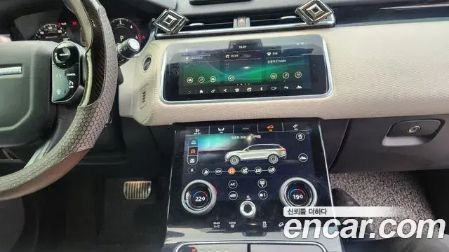 Land Rover Range Rover Velar 2018 — ფოტო 3/19