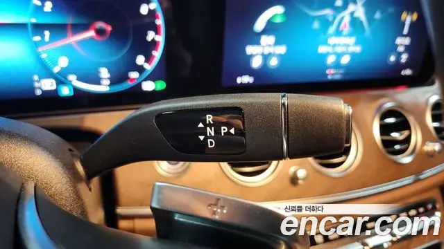 Mercedes-Benz E-Class 2022 — Фото 7/20