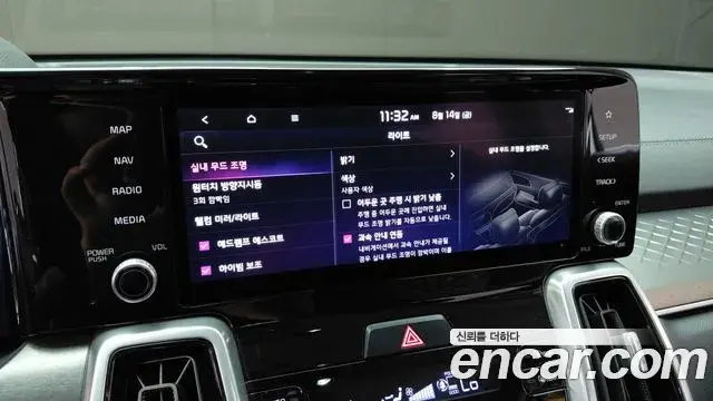 Kia Sorento 2021 — Photo 16/20