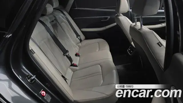 Hyundai Sonata Hybrid 2019 — Photo 2/33