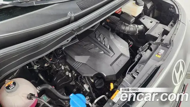 Hyundai Staria 2024 — Фото 6/20