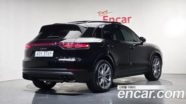 Porsche Cayenne 2019 — Şəkil 9/31