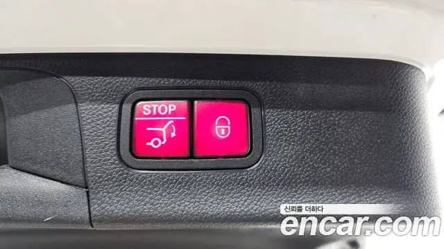 Mercedes-Benz GLC-Class 2022 — Photo 20/34