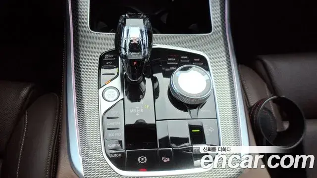 BMW X5 2019 — Photo 12/20