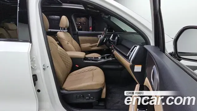 Kia Sorento 2024 — Photo 2/20