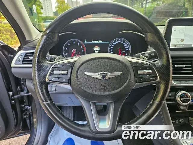 Genesis G70 2018 — ფოტო 18/20