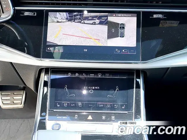 Audi Q8 2021 — ფოტო 17/20