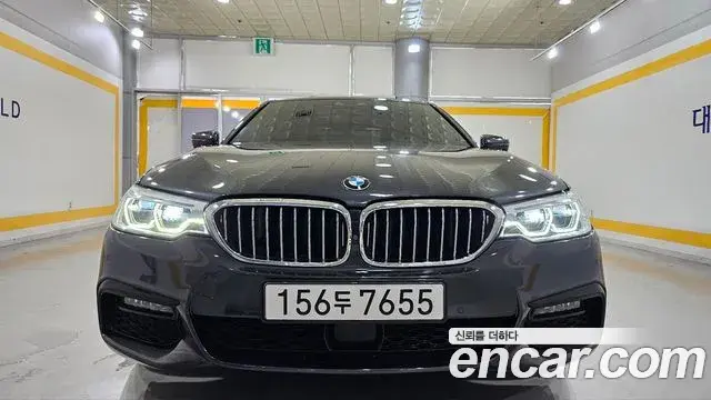 BMW 5 Series 2020 — Фото 9/20
