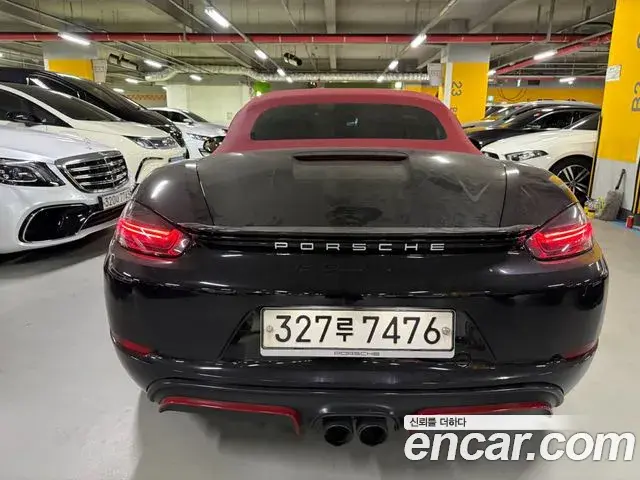 Porsche 718 Boxster 2018 — Şəkil 1/13