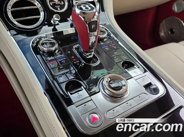 Bentley Continental GT 2021 — ფოტო 7/20