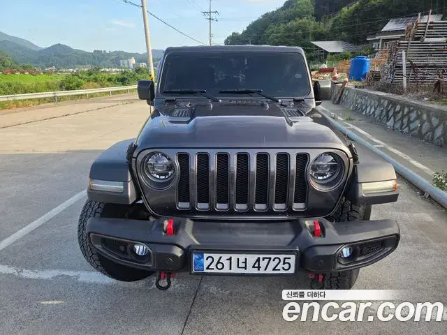Jeep Wrangler 2018 — ფოტო 1/10
