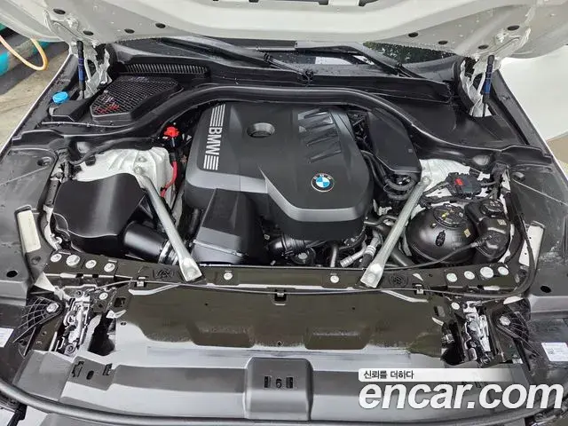 BMW 5 Series 2024 — Photo 13/20