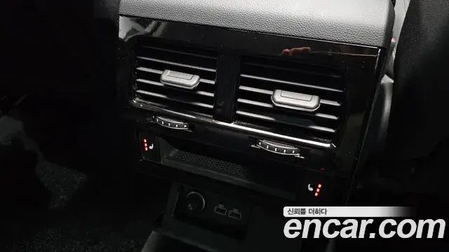 Volkswagen Touareg 2020 — Photo 20/36