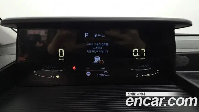 Hyundai Staria 2023 — Photo 8/20