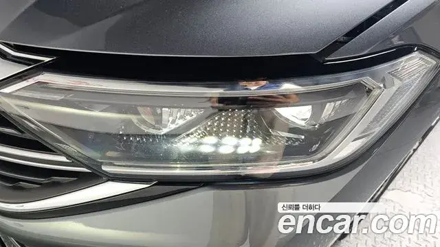 Volkswagen Jetta 2023 — Şəkil 28/35