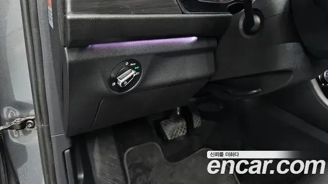 Volkswagen Jetta 2023 — Şəkil 13/35