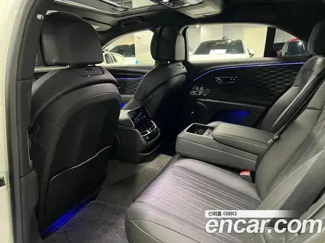 Bentley Flying Spur 2021 — Şəkil 9/18