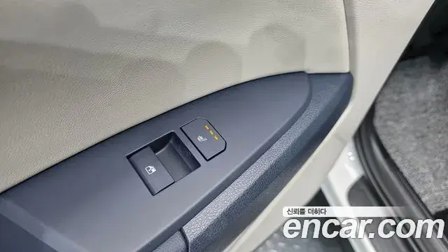 Kia Sportage 2025 — Photo 16/34