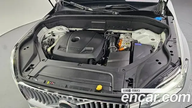 Volvo XC90 2024 — Photo 23/30