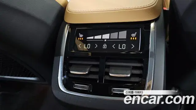 Volvo XC90 2024 — Photo 27/30