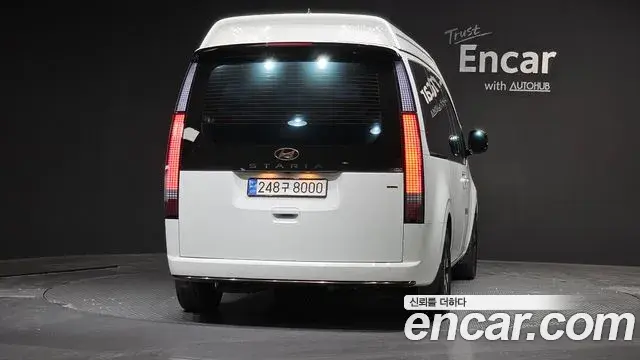 Hyundai Staria 2024 — Photo 4/20