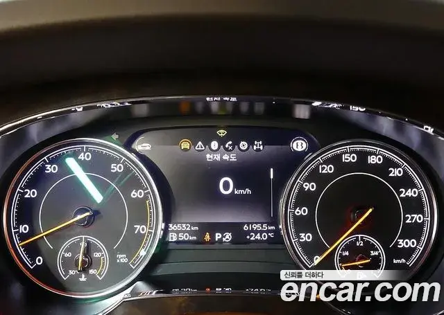 Bentley Bentayga 2018 — ფოტო 2/20