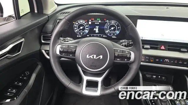 Kia Sportage 2021 — Фото 13/20