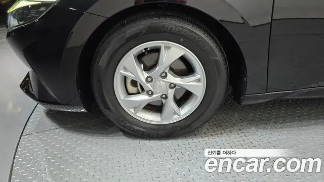 Hyundai Avante 2020 — Photo 4/20