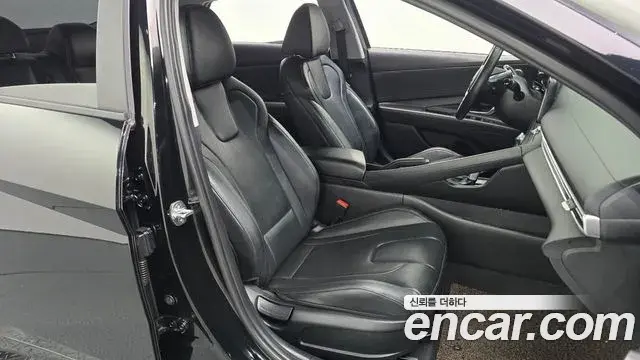 Hyundai Avante 2020 — Photo 12/20