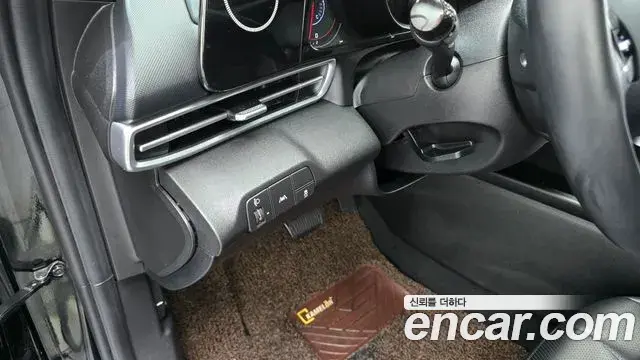 Hyundai Avante 2020 — Photo 18/20