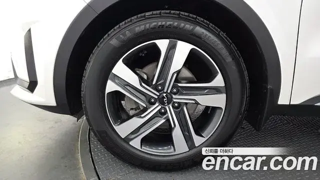 Kia Sorento 2020 — Фото 5/20