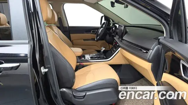 Kia Carnival 2022 — Photo 2/35