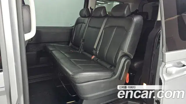 Hyundai Staria 2023 — Фото 12/20