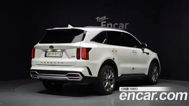 Kia Sorento 2021 — Фото 2/20