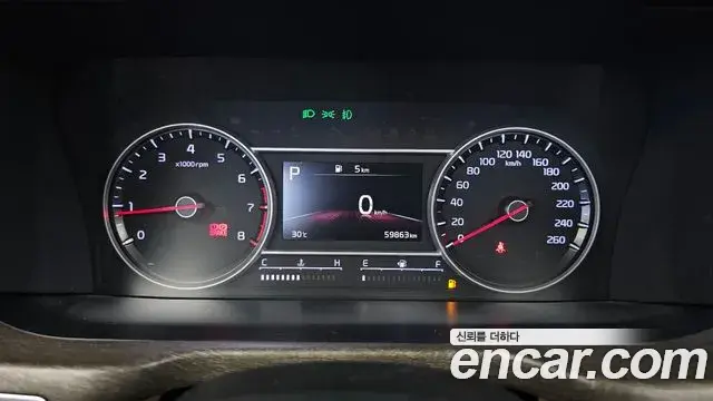 Kia Sorento 2021 — Фото 8/20