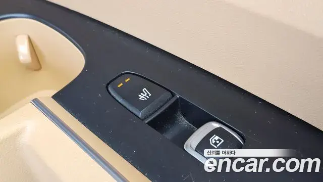 Kia Sorento 2021 — Фото 18/20