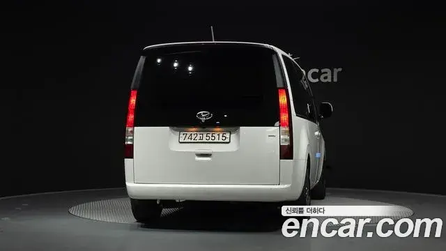 Hyundai Staria 2022 — Фото 4/20