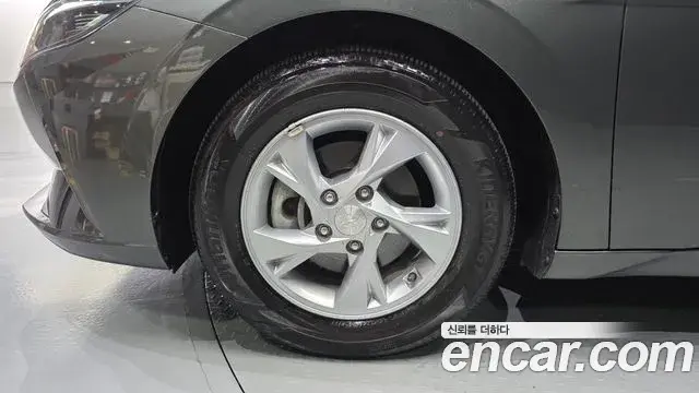 Hyundai Avante 2021 — Photo 5/20