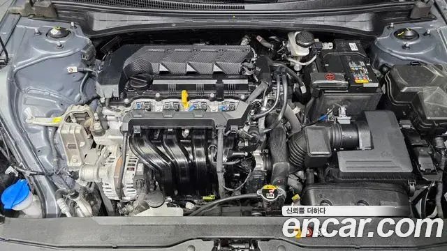 Hyundai Avante 2021 — Photo 6/20