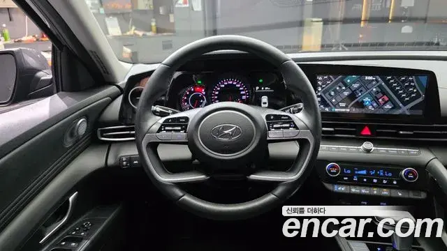 Hyundai Avante 2021 — Photo 13/20