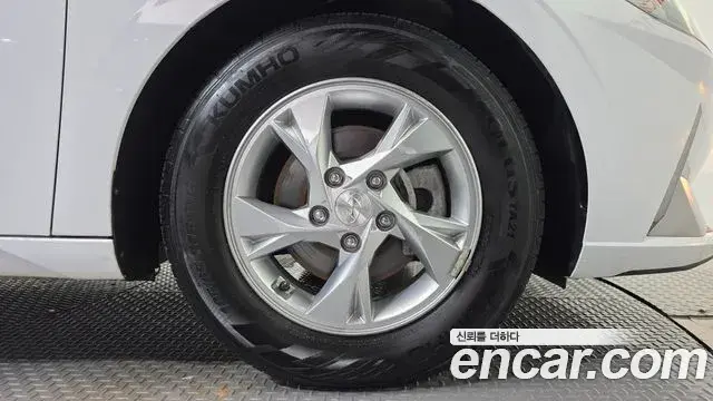 Hyundai Avante 2022 — Photo 5/20
