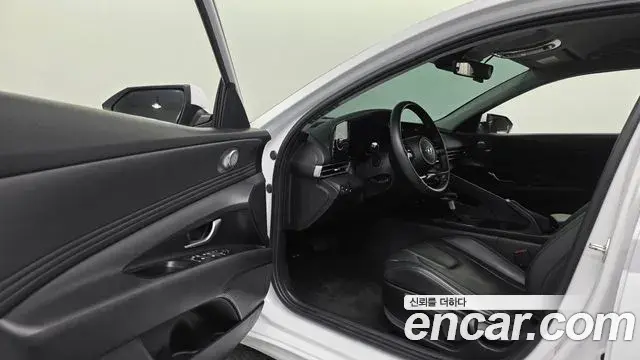 Hyundai Avante 2022 — Photo 10/20