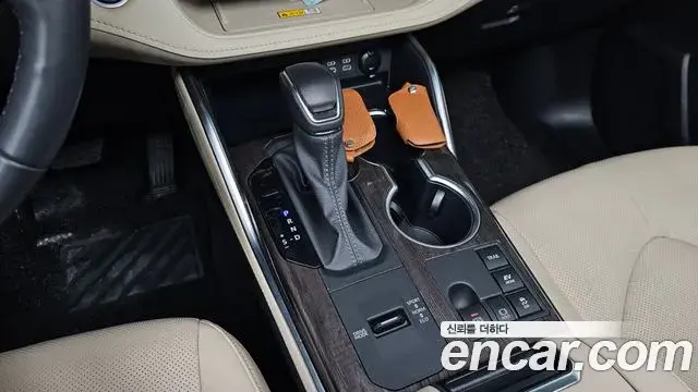 Toyota Highlander 2024 — Şəkil 20/35