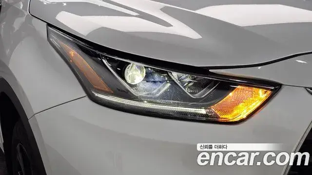 Toyota Highlander 2024 — Şəkil 9/35