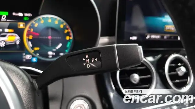 Mercedes-Benz GLC-Class 2021 — ფოტო 9/20