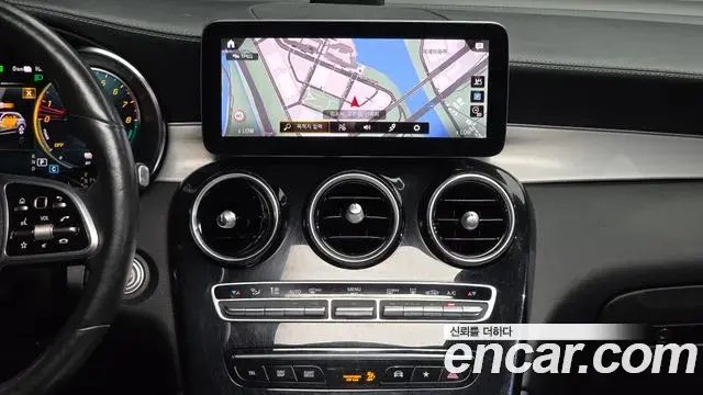 Mercedes-Benz GLC-Class 2021 — ფოტო 14/20